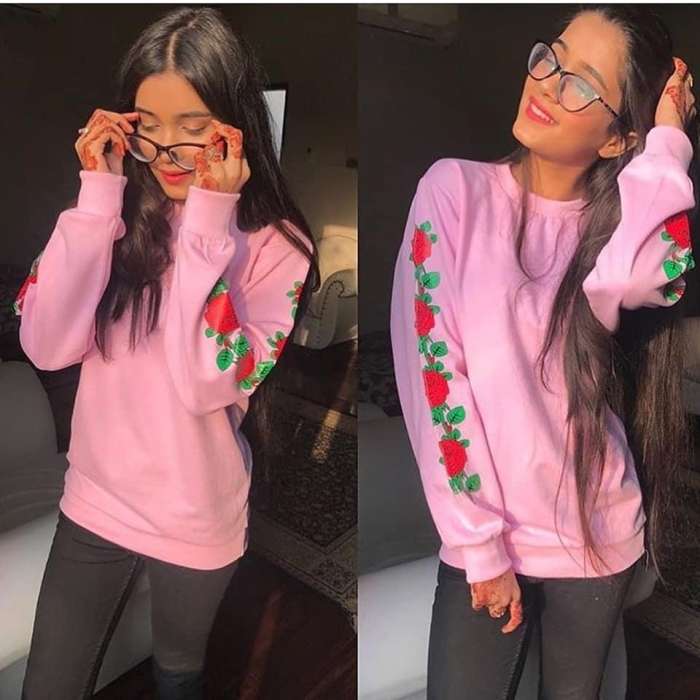 Pink Printed Flowered Sleeves Sweatshirt 457 - AceCart Warm Hooded Sweatshirt in Pink