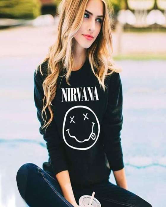 NIRVANA Sweat Shirt For womens - AceCart Warm Hooded Sweatshirt in Black