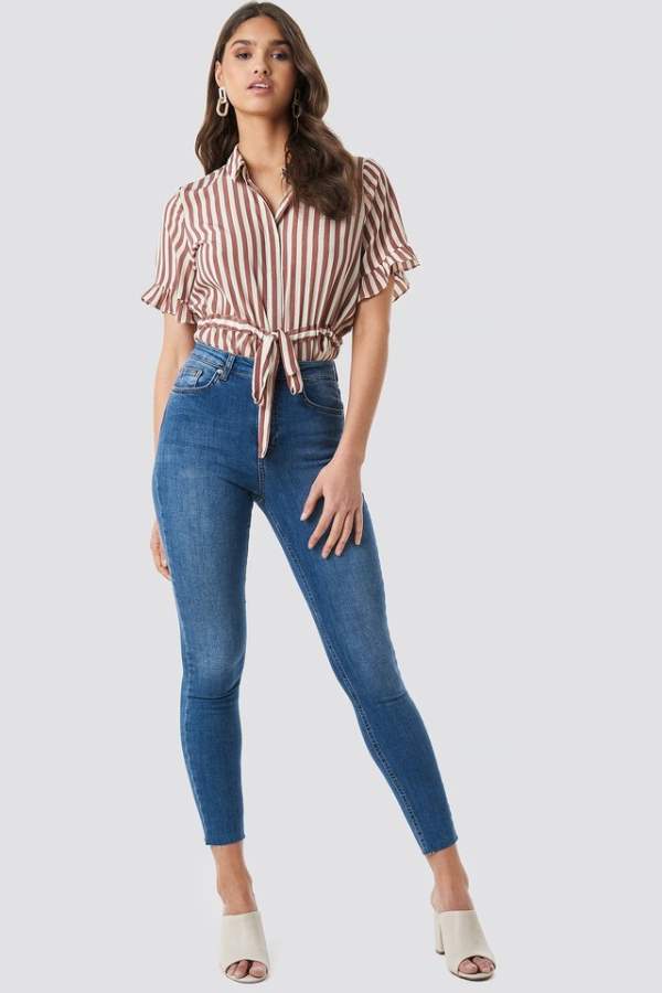 Women Mid-Rise Clean Look Stretchable Cropped Jeans  - Front View - AceCart