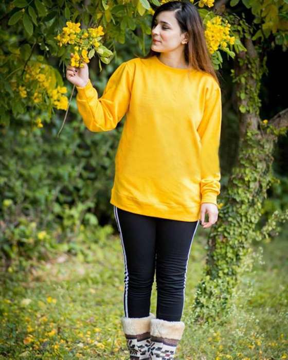 Plain Yellow Sweat Shirt For Women 179 - AceCart Warm Hooded Sweatshirt in Yellow