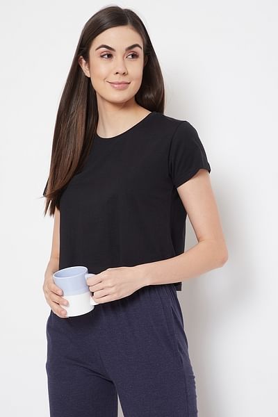 Basic Cropped Casual Tee in Black - 100% Cotton